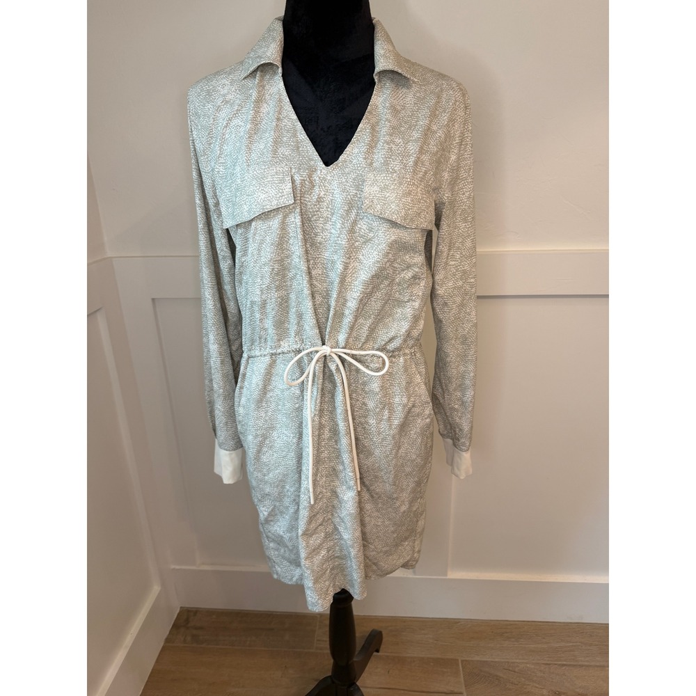 Athleta Presidio Dress Gray White Snakeskin Print Long Sleeve V-Neck Medium - Picture 2 of 8